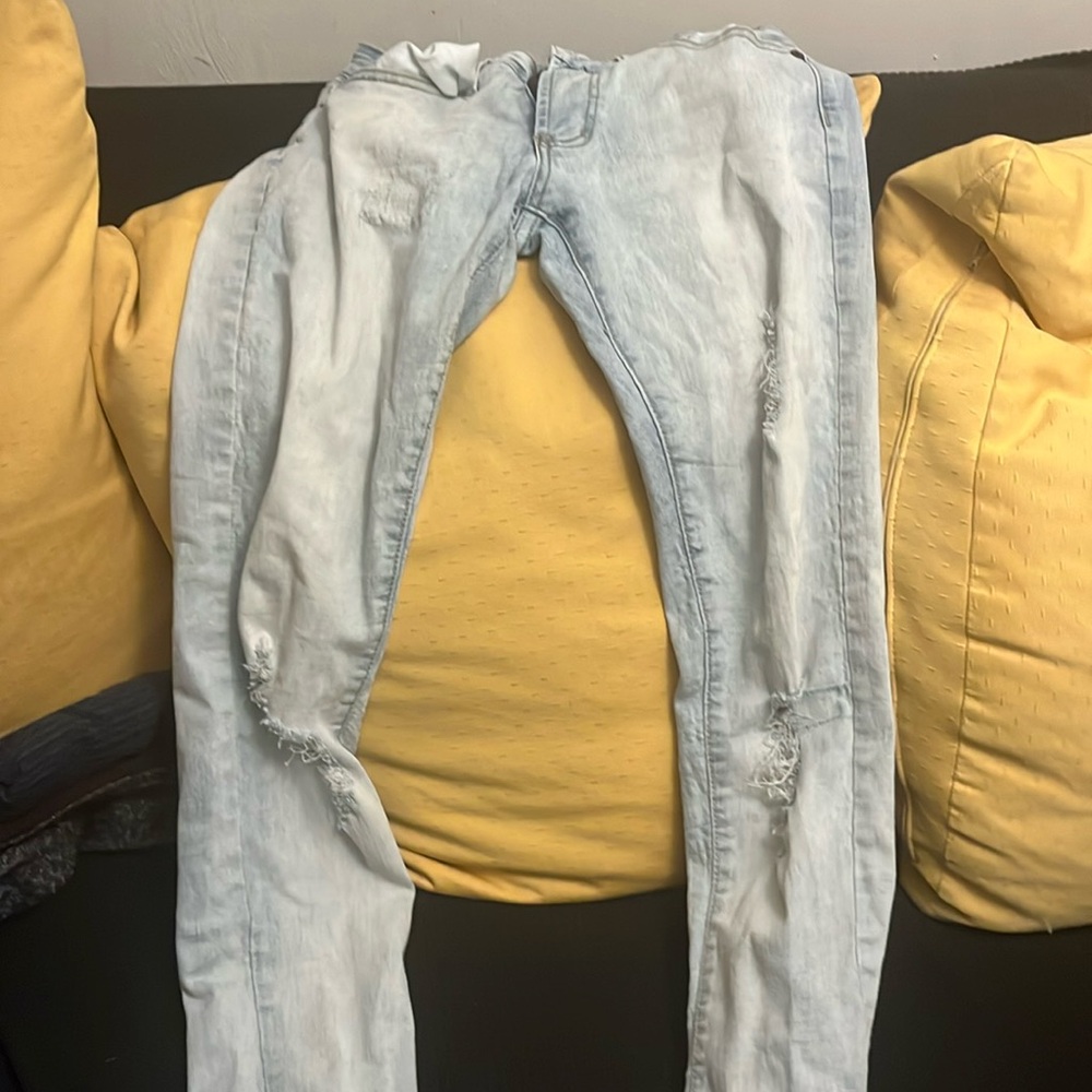 Blue skinny jeans